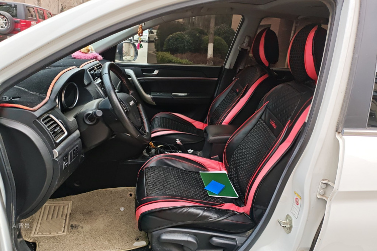Haval M6 2018 #17 Haval M6 2018 car image #17