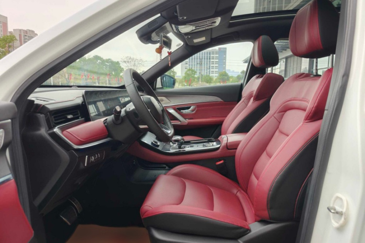 X70 PLUS 2020 car image #17