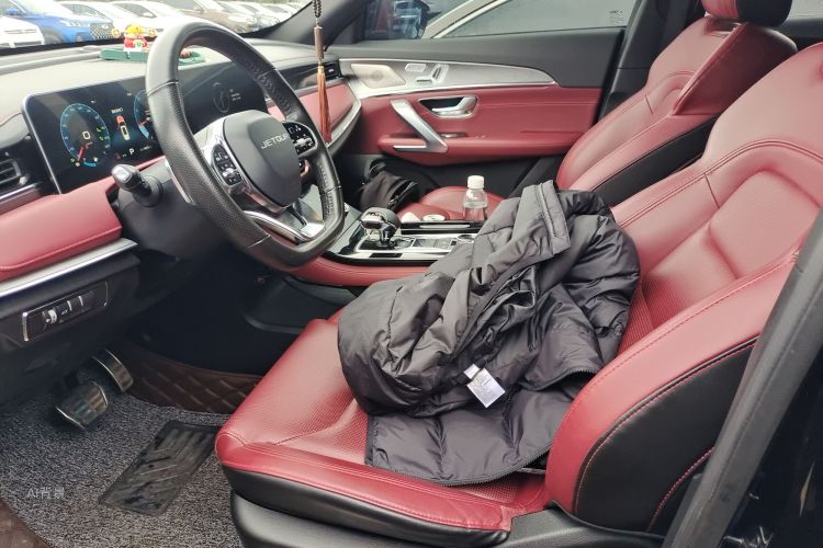 X70 PLUS 2021 car image #17