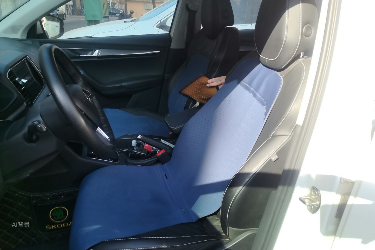 Skoda Karoq 2020 изображение автомобиля #17