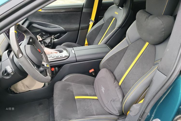 MI SU7 Ultra 2025 car image #17