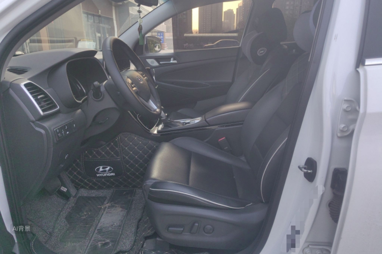 Hyundai Tucson 2019 immagine di auto #17