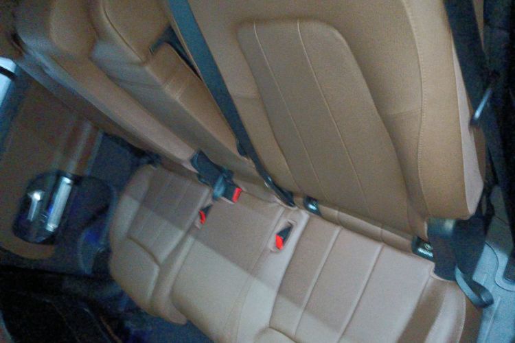 Mercedes-Benz GLB Class 2023 car image #17