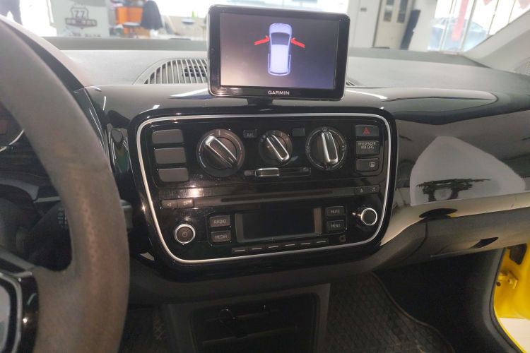 Volkswagen up! 2016 car image #17