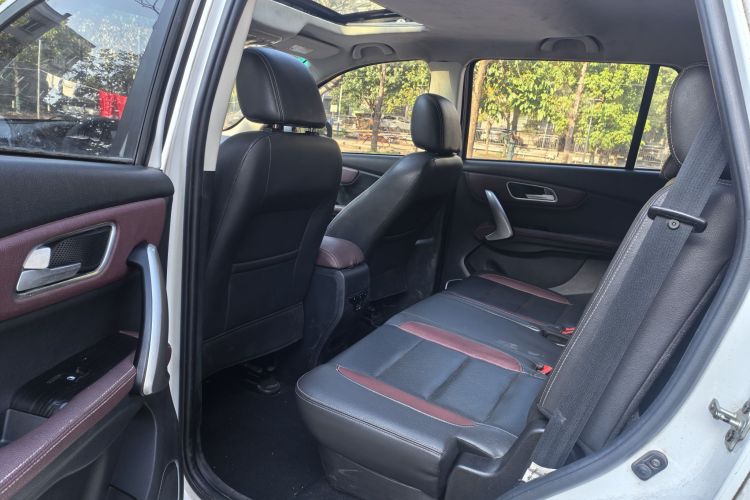 SWM斯威汽车 SWM斯威X7 2017 汽车图片 #17