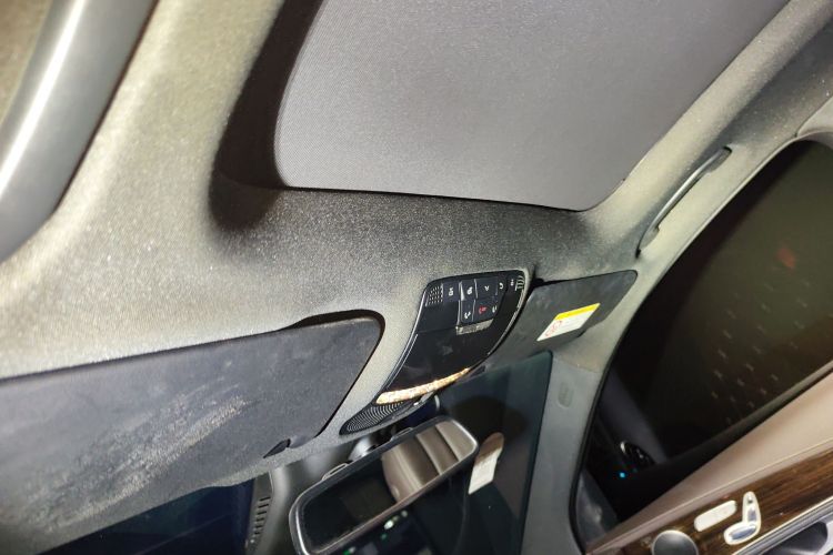 Mercedes-Benz GLC Class 2017 car image #17