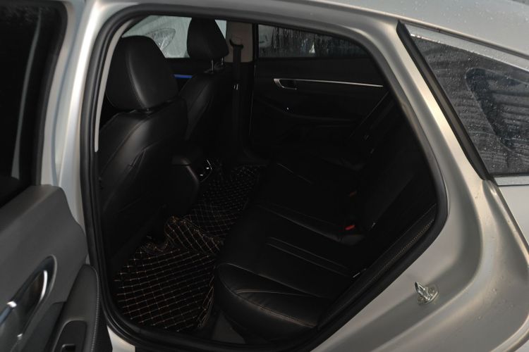 Hyundai Sonata 2024 immagine di auto #17