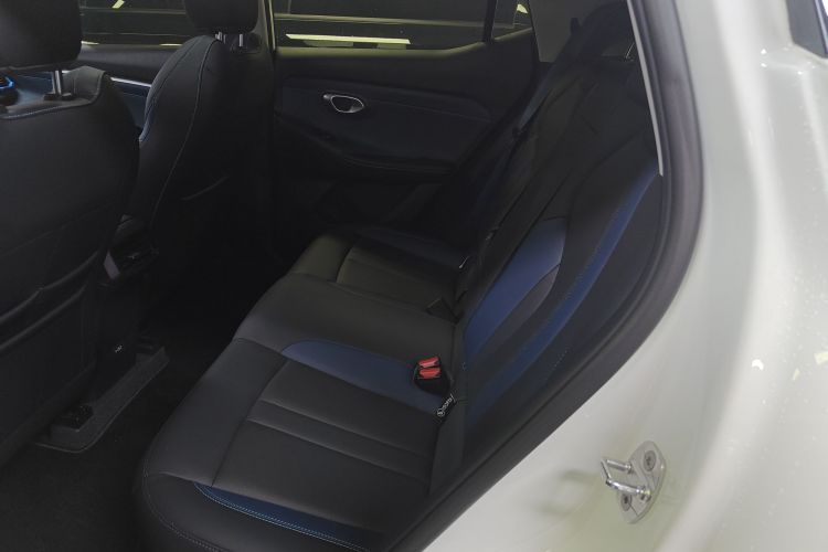 GAC Trumpchi GS3 2023 #17 GAC Trumpchi GS3 2023 car image #17