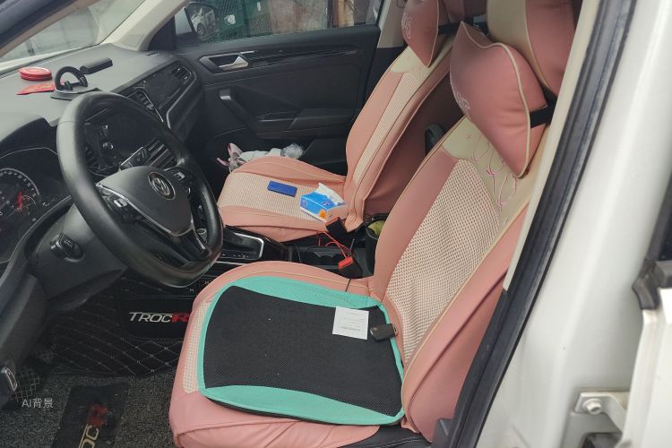 T-Roc 2019 car image #17