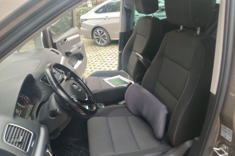 Volkswagen Sharan 2017 immagine di auto #17