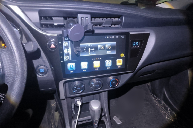Toyota Corolla 2018 car image #17