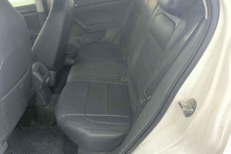 Toyota T-Cross 2023 car image #17