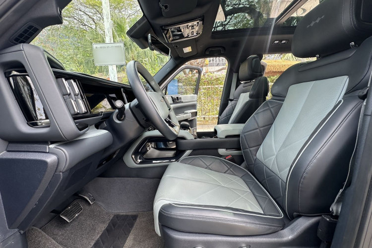 FangChengBao Leopard 5 2024 car image #17