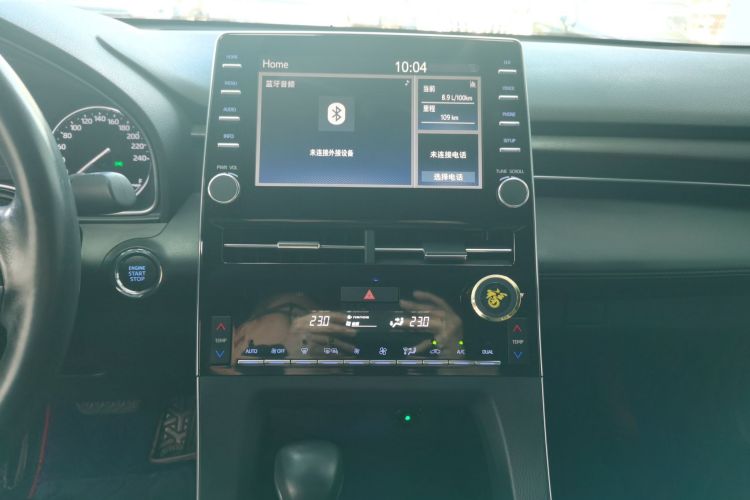 Toyota Avalon 2021 car image #17