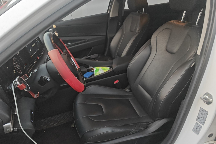 Hyundai Elantra 2021 immagine di auto #17