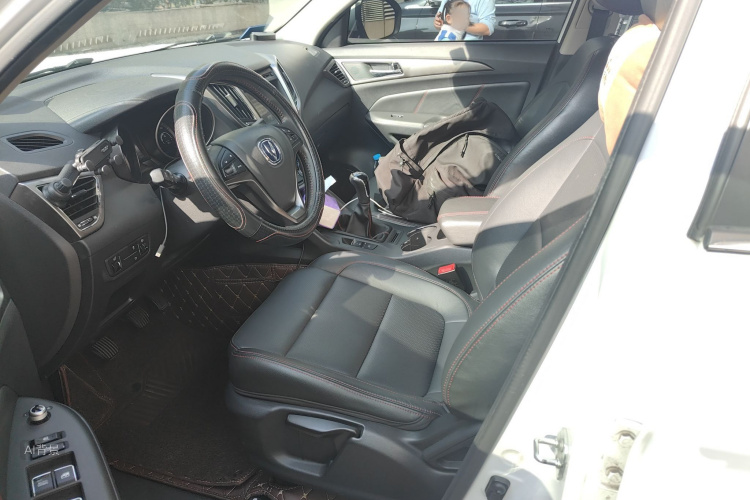 长安 长安CS75 2014 汽车图片 #17