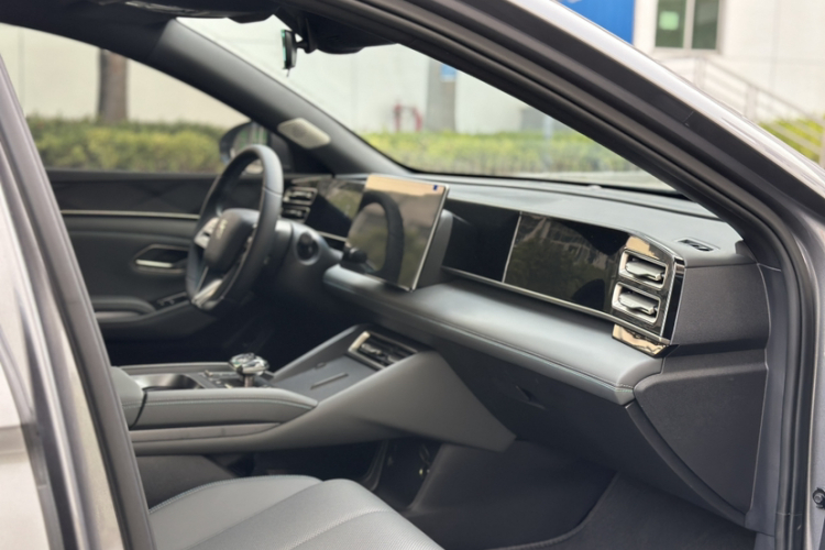 BYD Qin L 2024 car image #17