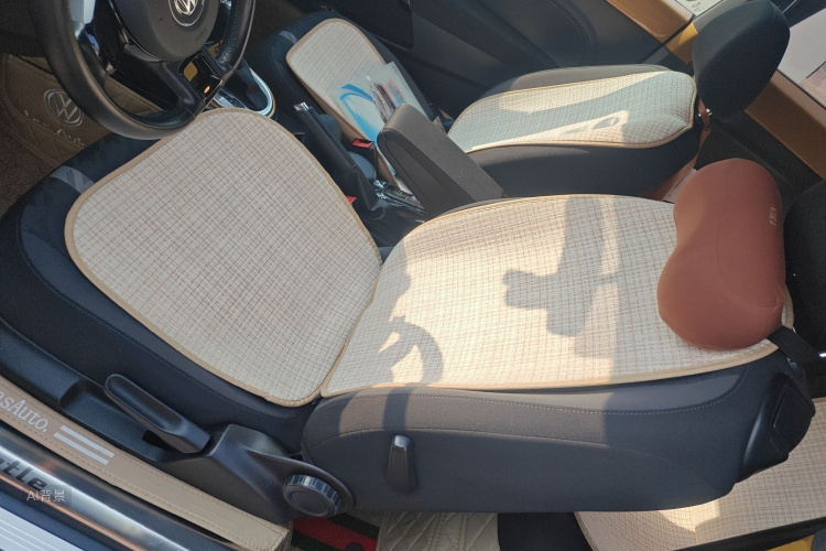 Volkswagen Beetle 2017 immagine di auto #17