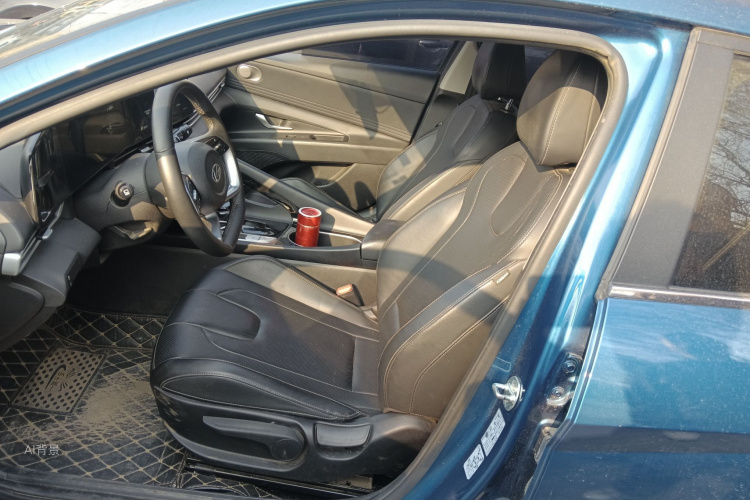 Hyundai Elantra 2022 car image #17