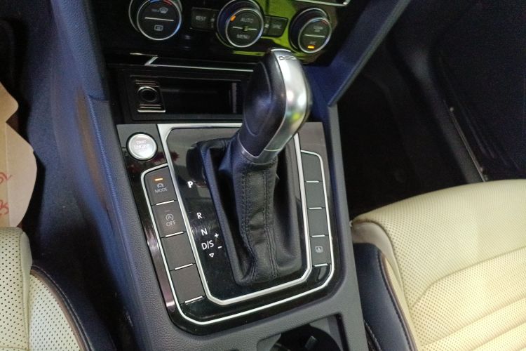 Volkswagen Magotan 2019 immagine di auto #17