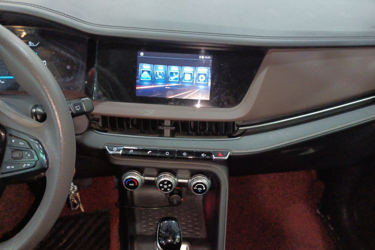 Changan CS15 2019 car image #17