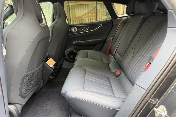 极氪 极氪001 2026 汽车图片 #17