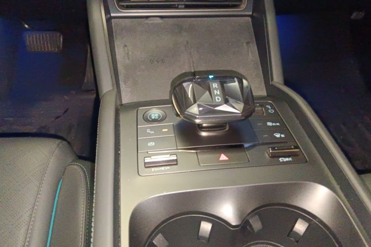 BYD Qin L 2024 car image #17