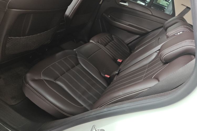 Mercedes-Benz GLE Class 2016 car image #17