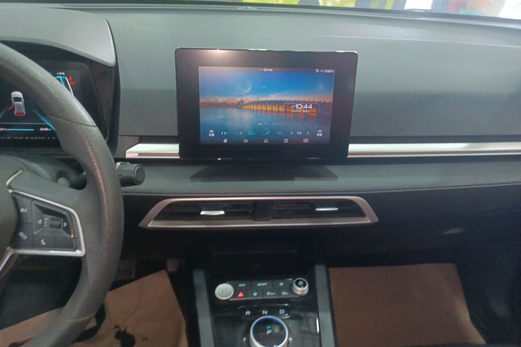 BYD e2 2019 imagem de carro #17