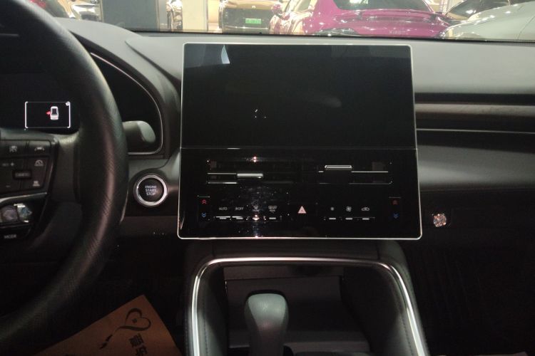 Toyota Avalon 2024 car image #17