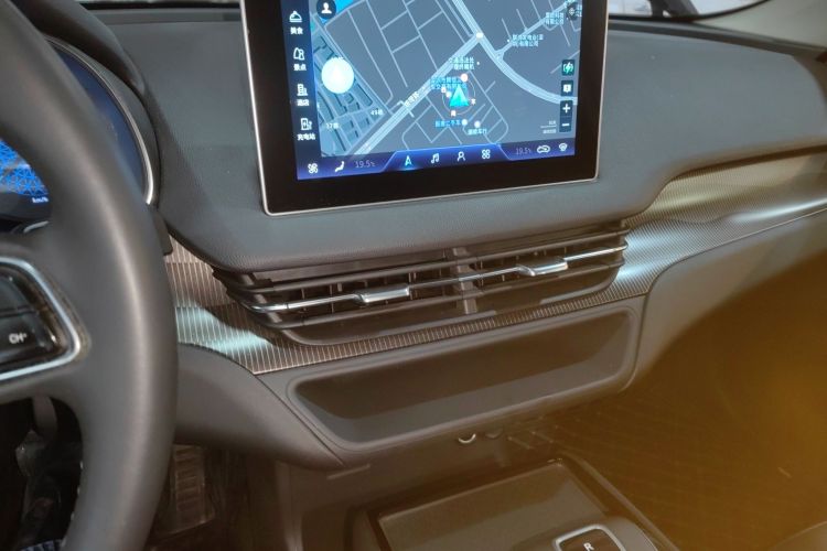 HongQi E-QM5 2023 imagem de carro #17