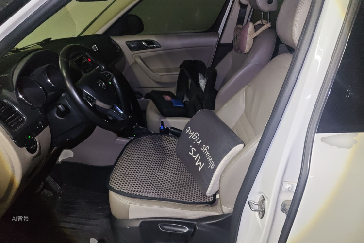 Skoda Yeti 2015 car image #17