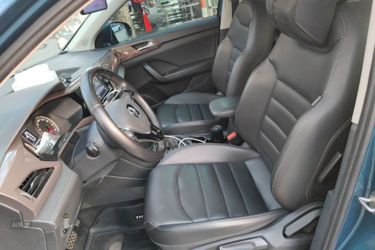 Volkswagen Tharu 2019 car image #17