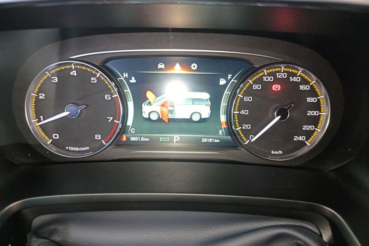 广汽传祺 传祺M8 2023 汽车图片 #17