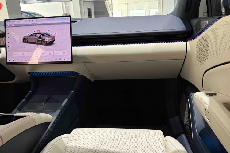 极氪 极氪007 2024 汽车图片 #17