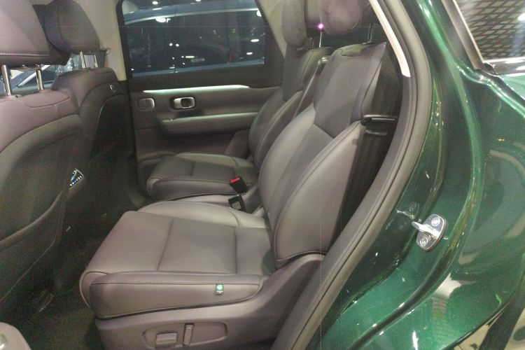 Leapmotor C16 2024 car image #17