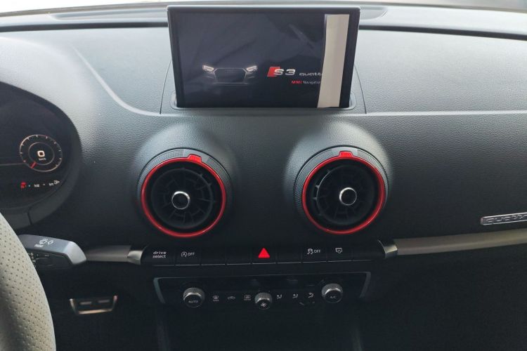 奥迪 奥迪S3 2019 汽车图片 #17