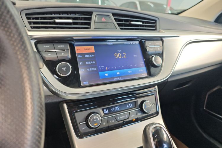 GEELY Emgrand GL 2017 car image #17