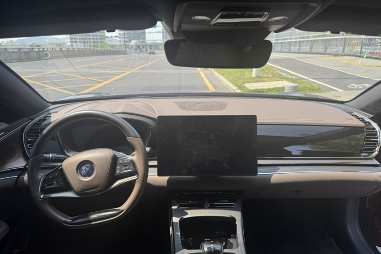 BYD Han 2021 car image #17