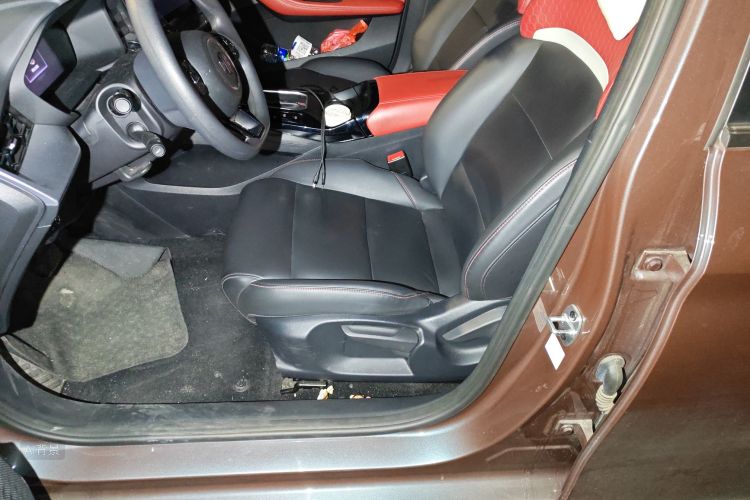 5 2023 car image #17