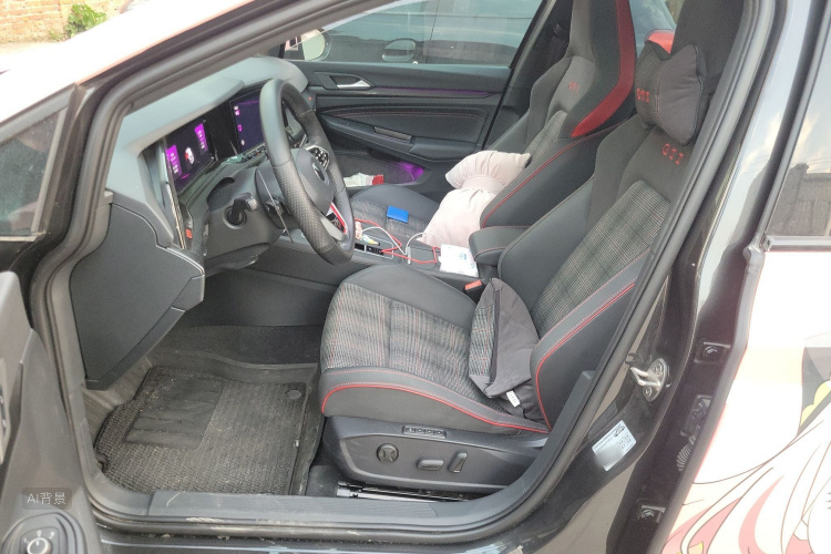 Volkswagen GolfGTI 2023 immagine di auto #17