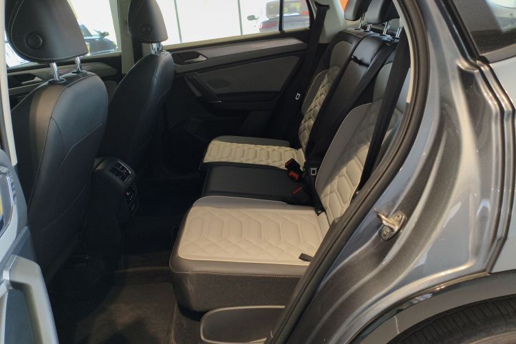 Volkswagen Tayron 2023 car image #17