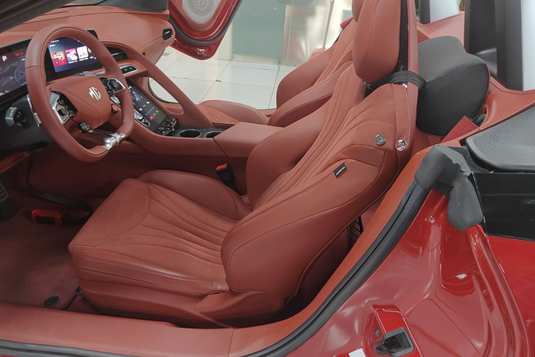 MG Cyberster 2023 car image #17