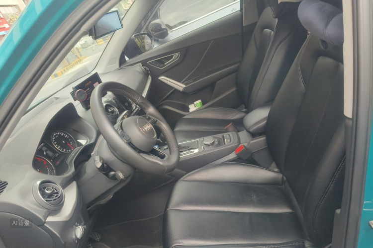 Q2L 2020 car image #17