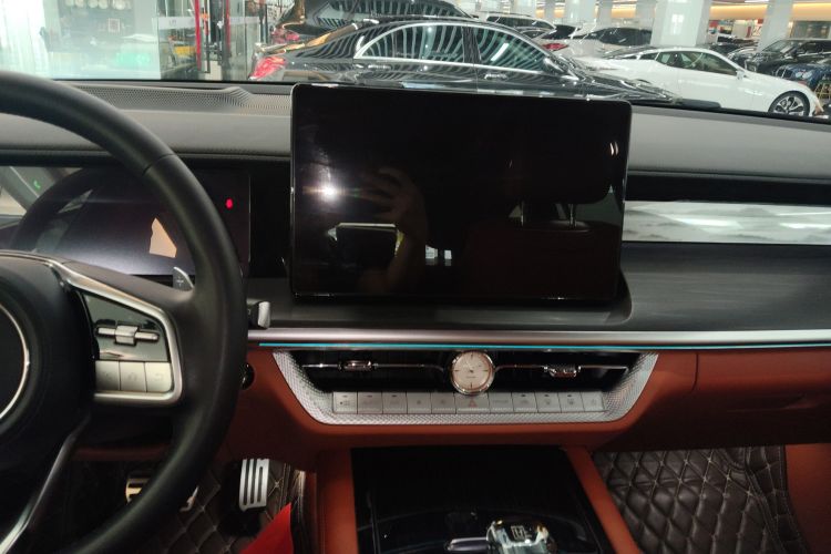 Tank 500 2022 изображение автомобиля #17