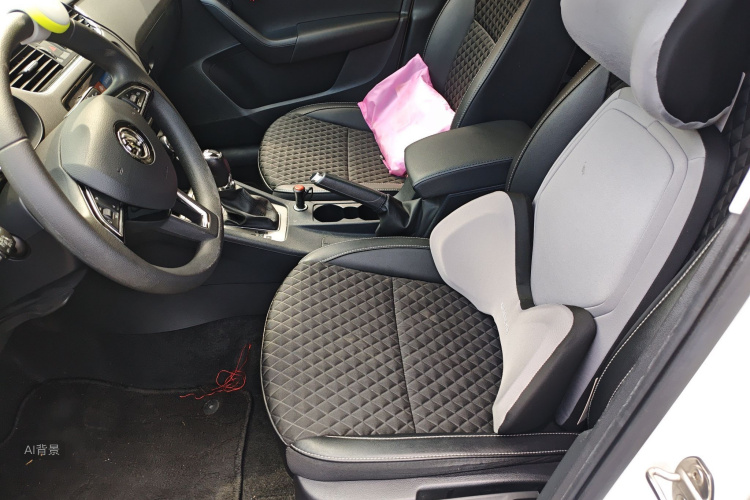 Skoda Octavia 2020 car image #17