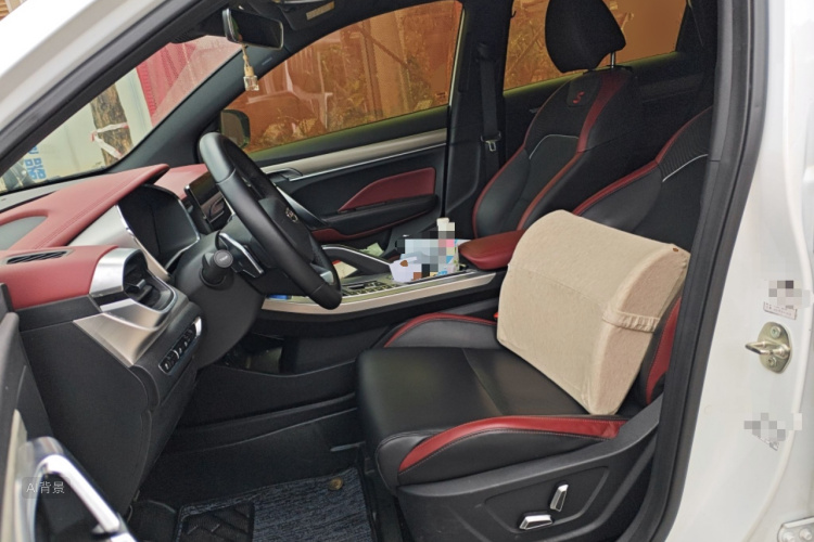 GEELY Coolray 2019 #17 GEELY Coolray 2019 car image #17