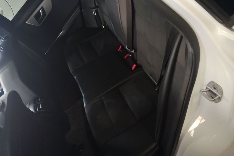 Mercedes-Benz GLK Class 2015 car image #17