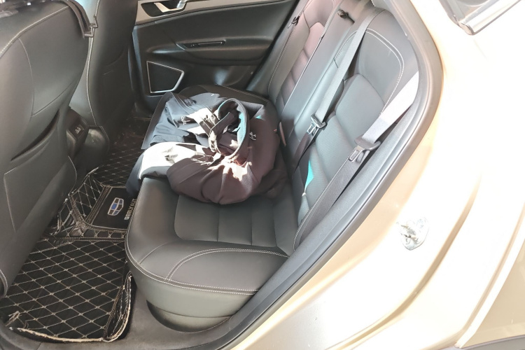 GEELY Emgrand GS 2018 #17 GEELY Emgrand GS 2018 car image #17