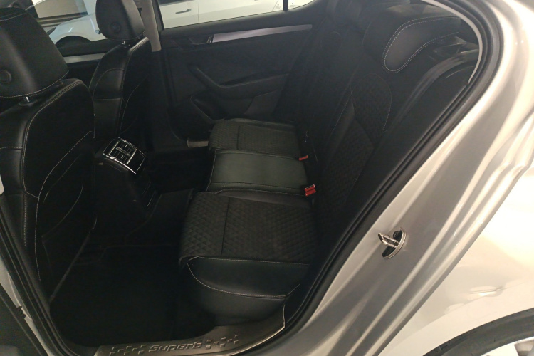 斯柯达 速派 2016 汽车图片 #17